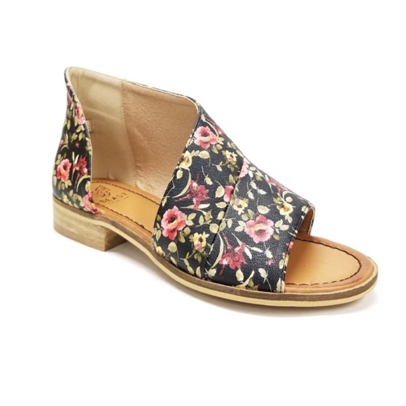 Shoes - Floral Flat